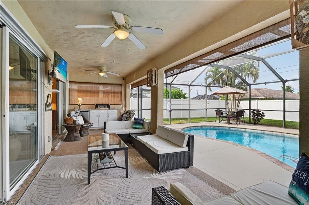 412 SE 13th Ave, Cape Coral, FL 33990 Photo