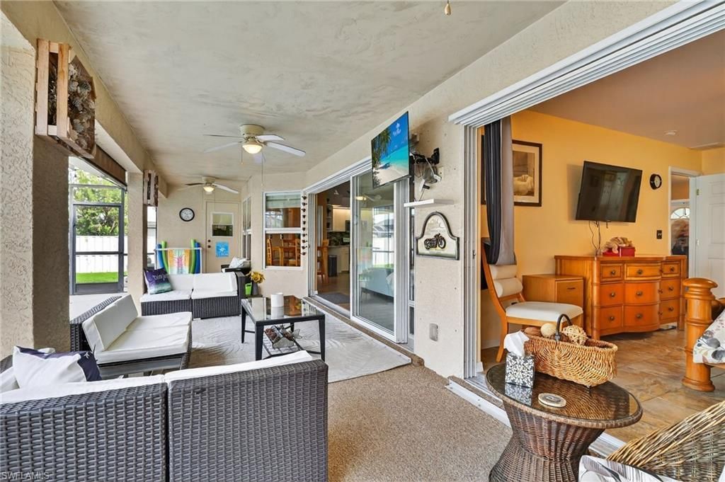 412 SE 13th Ave, Cape Coral, FL 33990 Photo