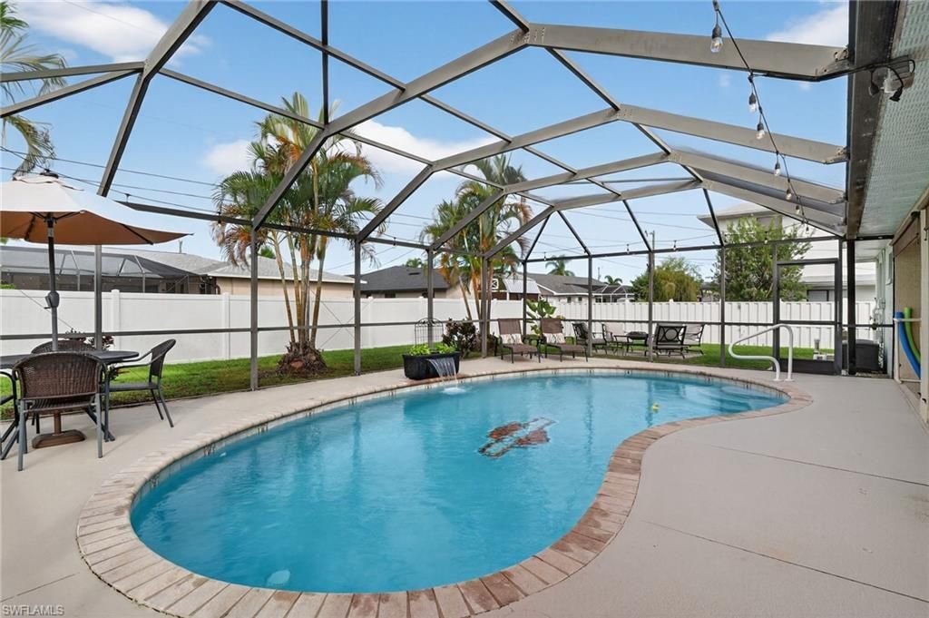 412 SE 13th Ave, Cape Coral, FL 33990 Photo