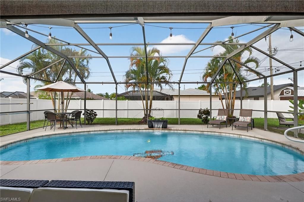 412 SE 13th Ave, Cape Coral, FL 33990 Photo