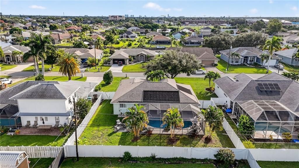 412 SE 13th Ave, Cape Coral, FL 33990 Photo