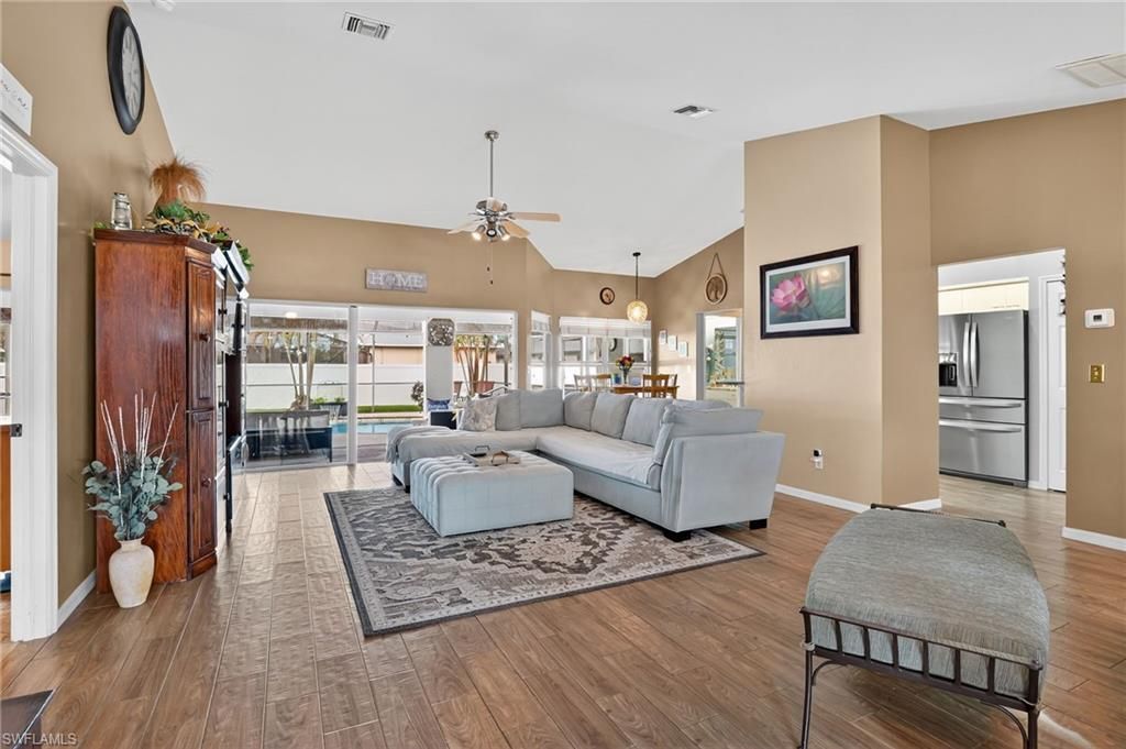 412 SE 13th Ave, Cape Coral, FL 33990 Photo