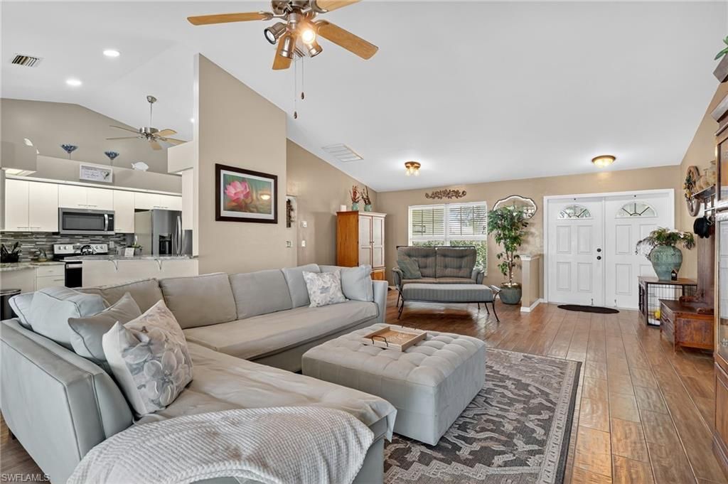 412 SE 13th Ave, Cape Coral, FL 33990 Photo