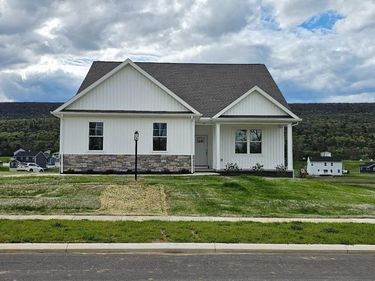 187 HEIRLOOM DRIVE, CENTRE HALL, PA 16828