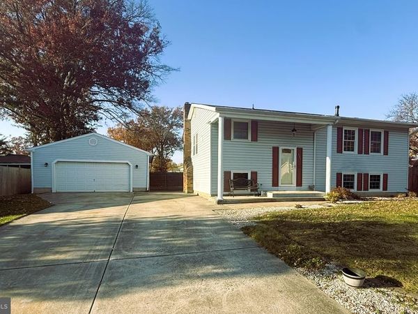 886 BROADFIELD DRIVE, NEWARK, DE 19713