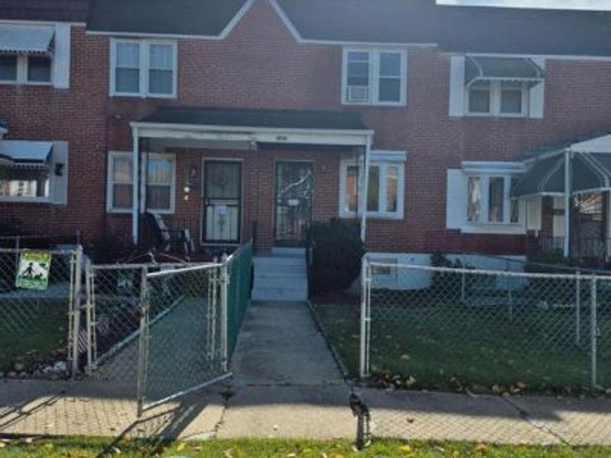 2863 Edgecombe Circle S, Baltimore, MD 21215 Main Photo