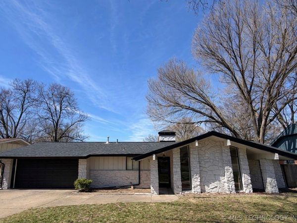 7836 S College Avenue, Tulsa, OK 74136