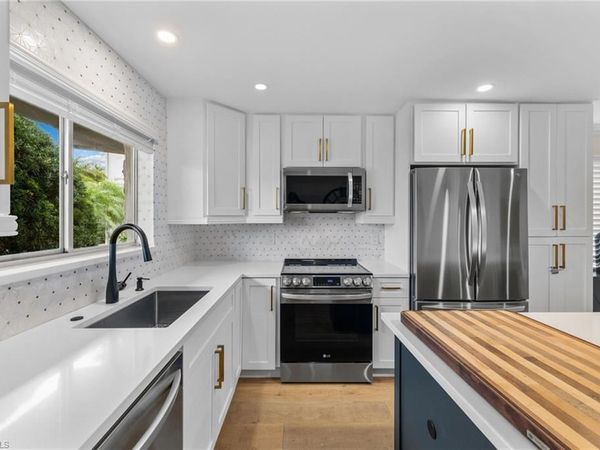 1686 Blue Point AVE, Unit B1, NAPLES, FL 34102