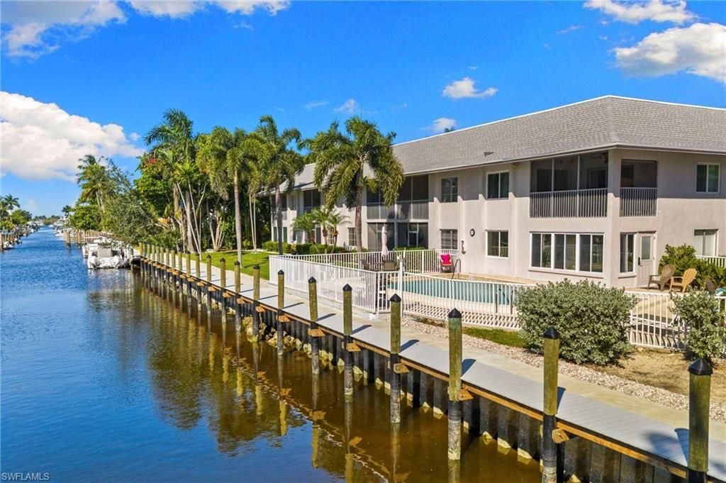 1686 Blue Point Ave, Unit B1, Naples, FL 34102 Photo