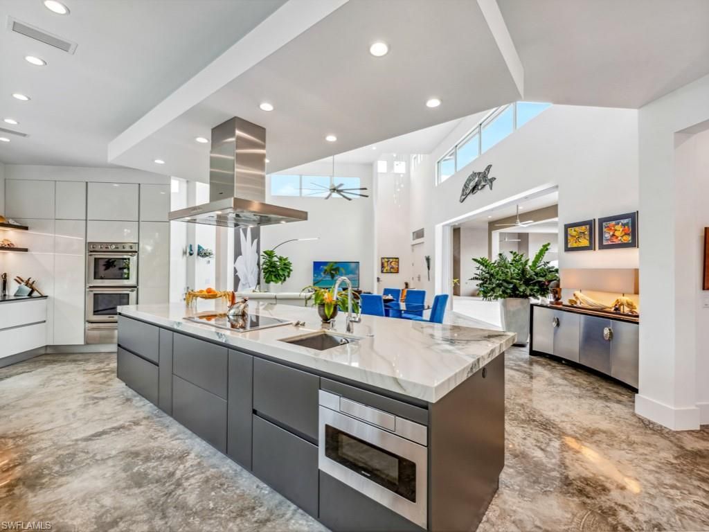 600 Crescent St, Marco Island, FL 34145 Photo