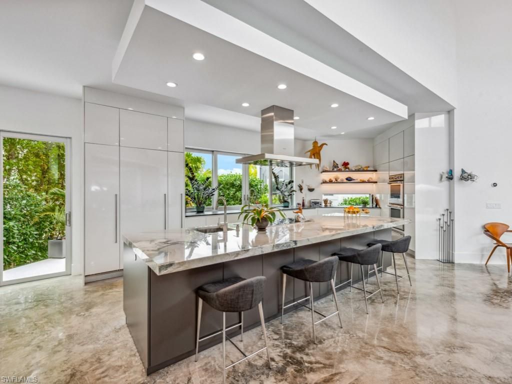 600 Crescent St, Marco Island, FL 34145 Photo