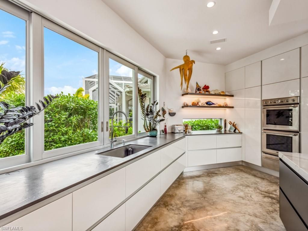 600 Crescent St, Marco Island, FL 34145 Photo