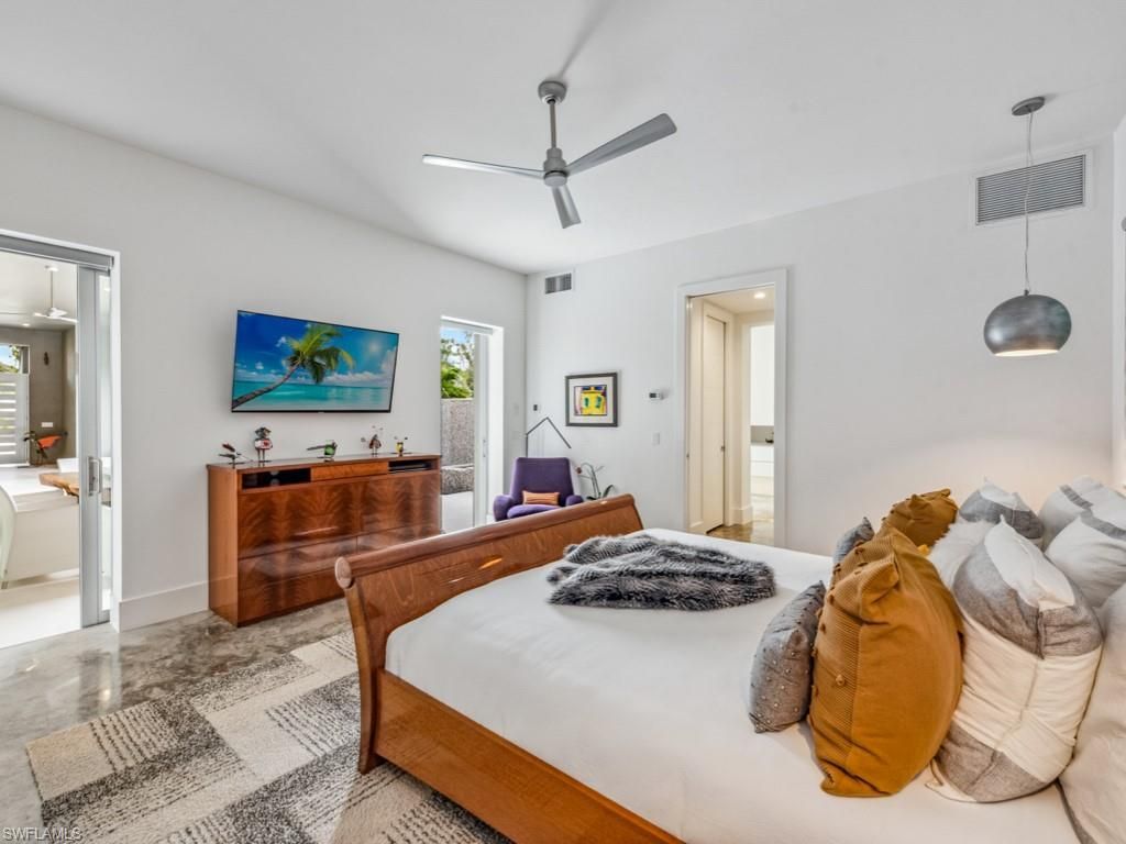 600 Crescent St, Marco Island, FL 34145 Photo