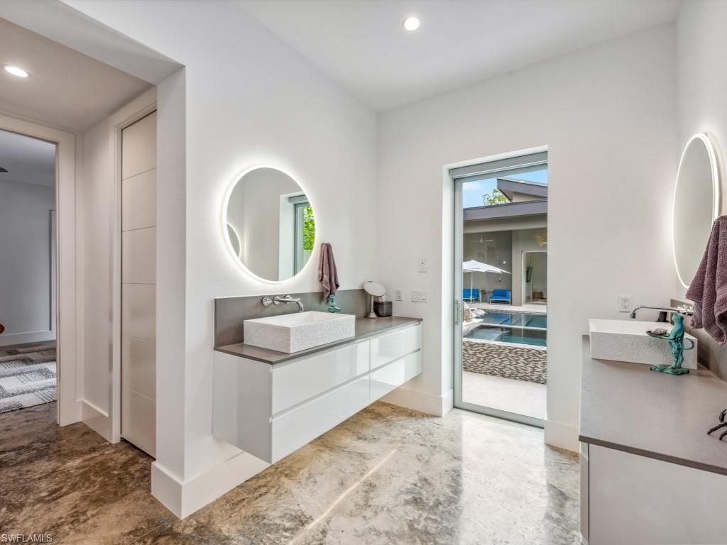 600 Crescent St, Marco Island, FL 34145 Photo