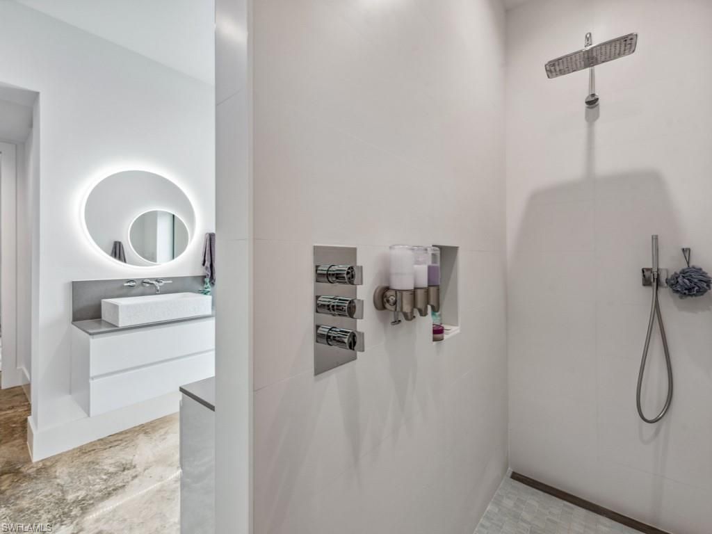 600 Crescent St, Marco Island, FL 34145 Photo