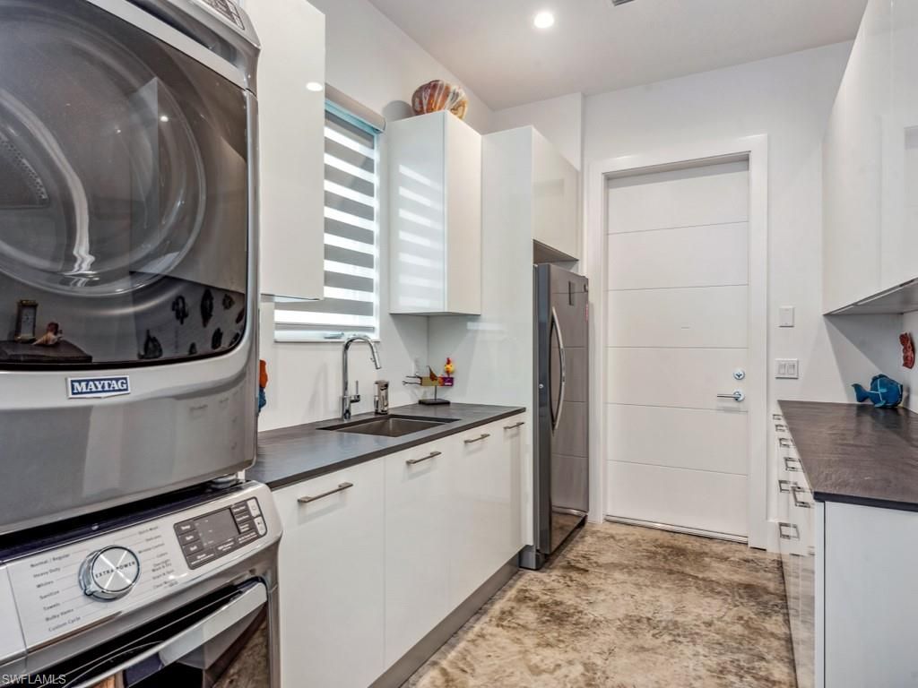 600 Crescent St, Marco Island, FL 34145 Photo