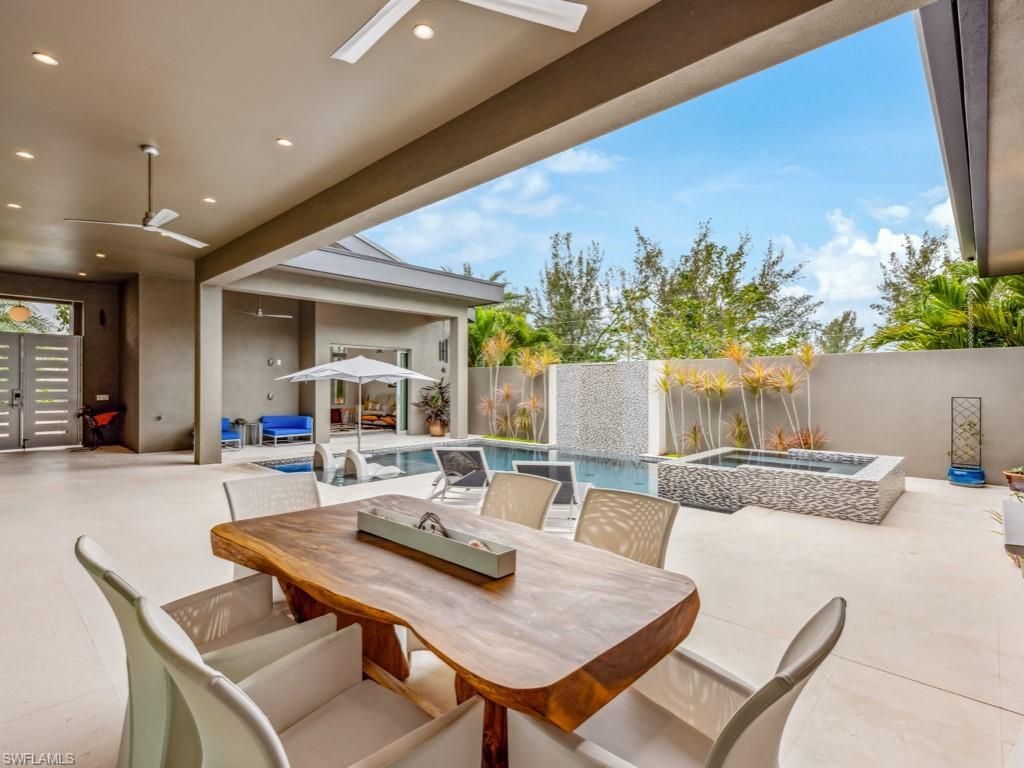 600 Crescent St, Marco Island, FL 34145 Photo