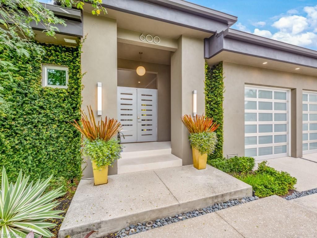 600 Crescent St, Marco Island, FL 34145 Photo