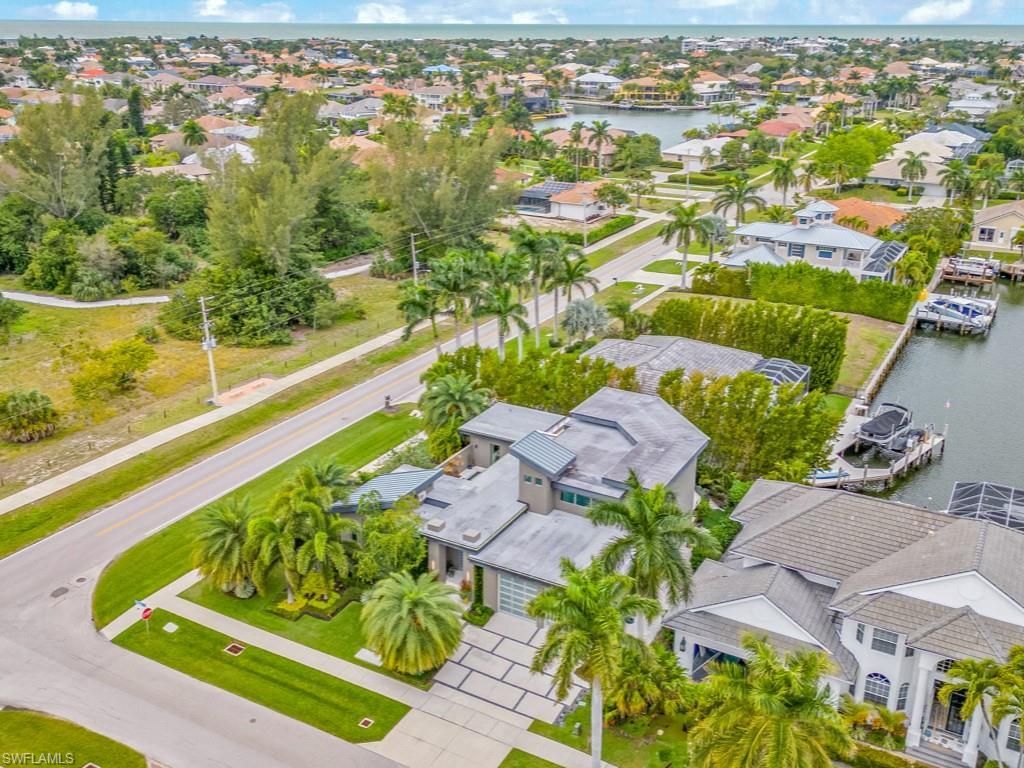600 Crescent St, Marco Island, FL 34145 Photo