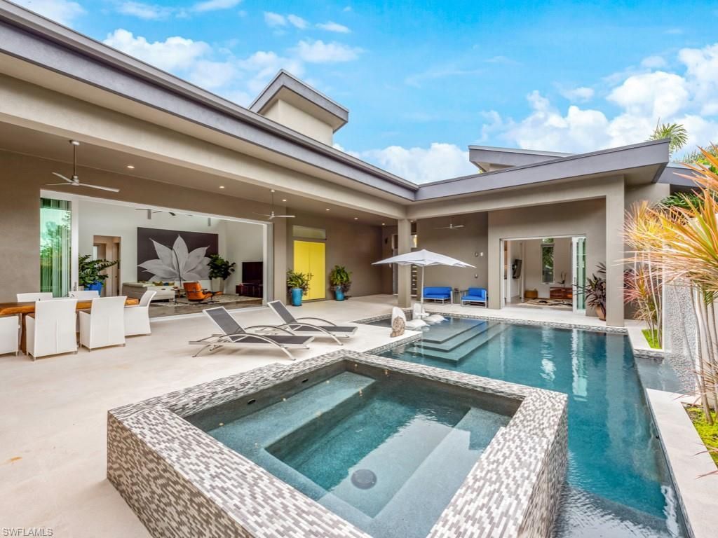 600 Crescent St, Marco Island, FL 34145 Photo