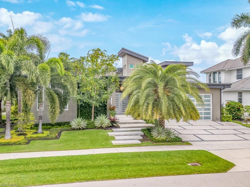 600 Crescent St, Marco Island, FL 34145 Photo
