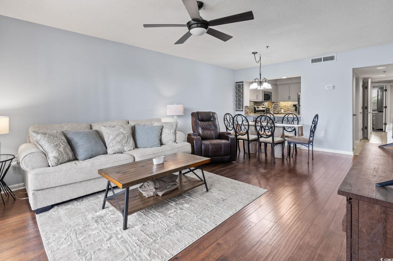 410 Melrose Pl. Photo 12