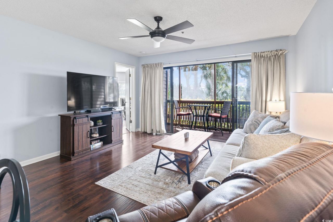 410 Melrose Pl. Photo 13