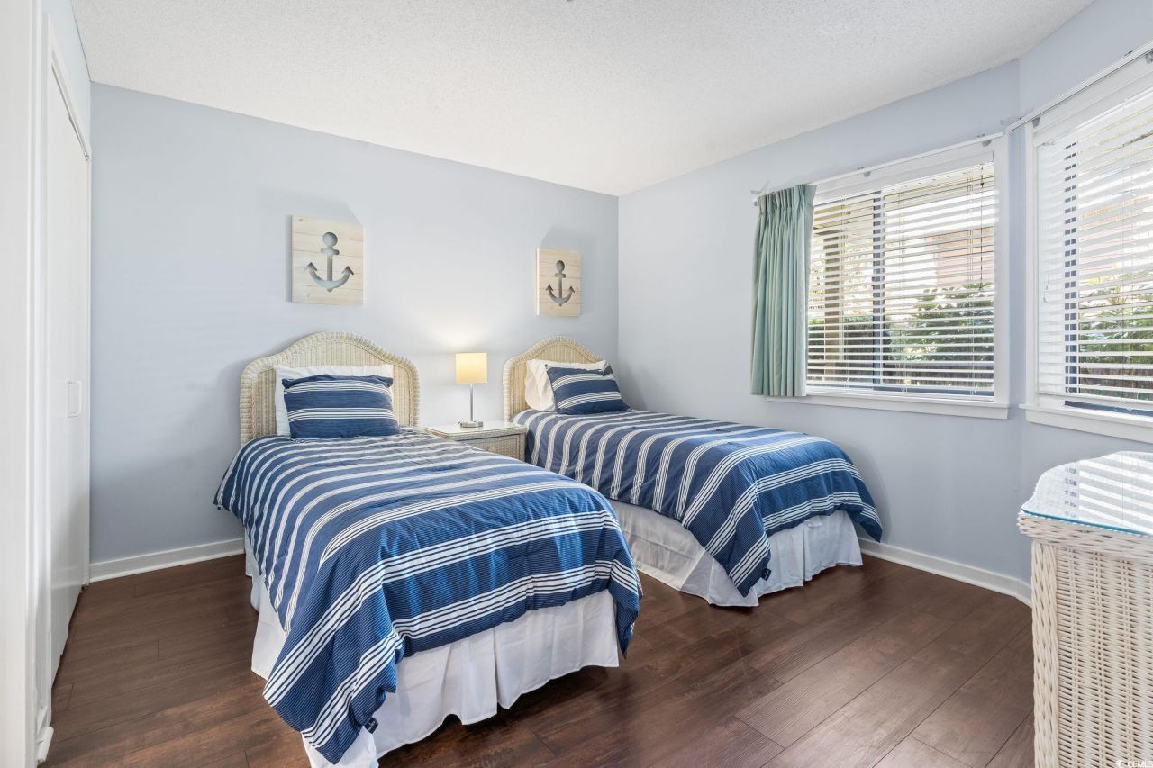 410 Melrose Pl. Photo 19