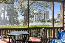 410 Melrose Pl. photo 4