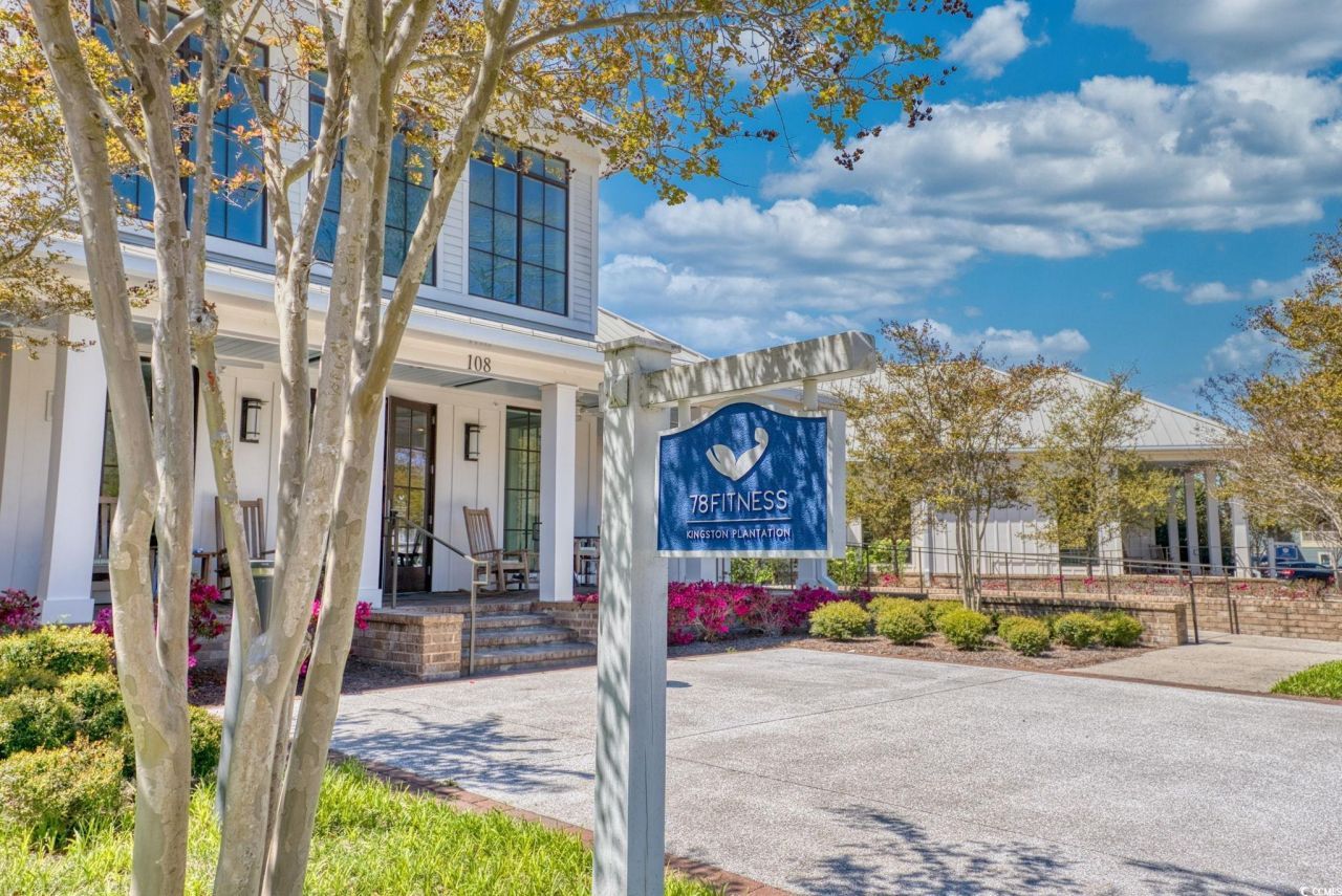 410 Melrose Pl. Photo 29