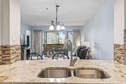 410 Melrose Pl. photo 4