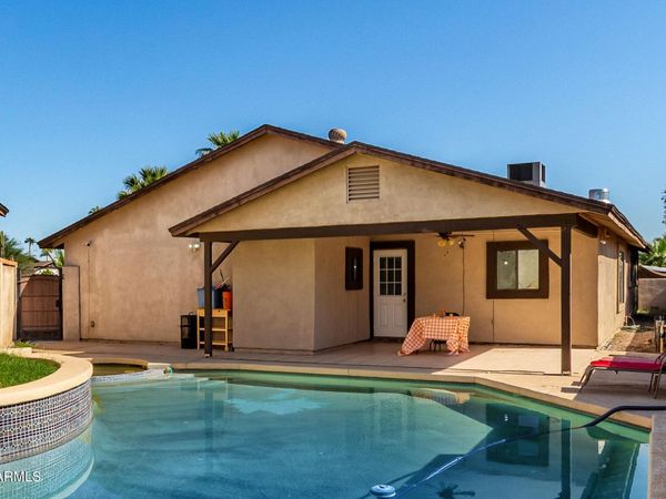 8611 E GARFIELD Street, Scottsdale, AZ 85257