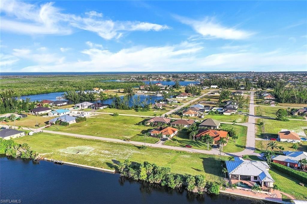 4222 NW 21st St, Cape Coral, FL 33993 Photo