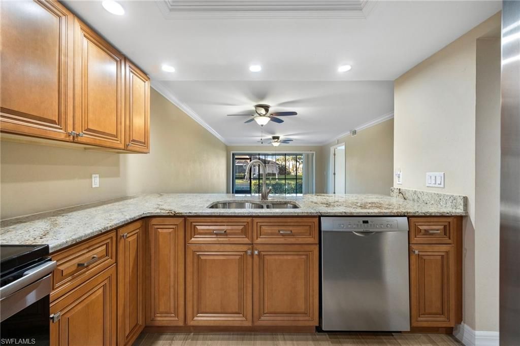 912 SW 48th Ter, Unit 108, Cape Coral, FL 33914 Photo