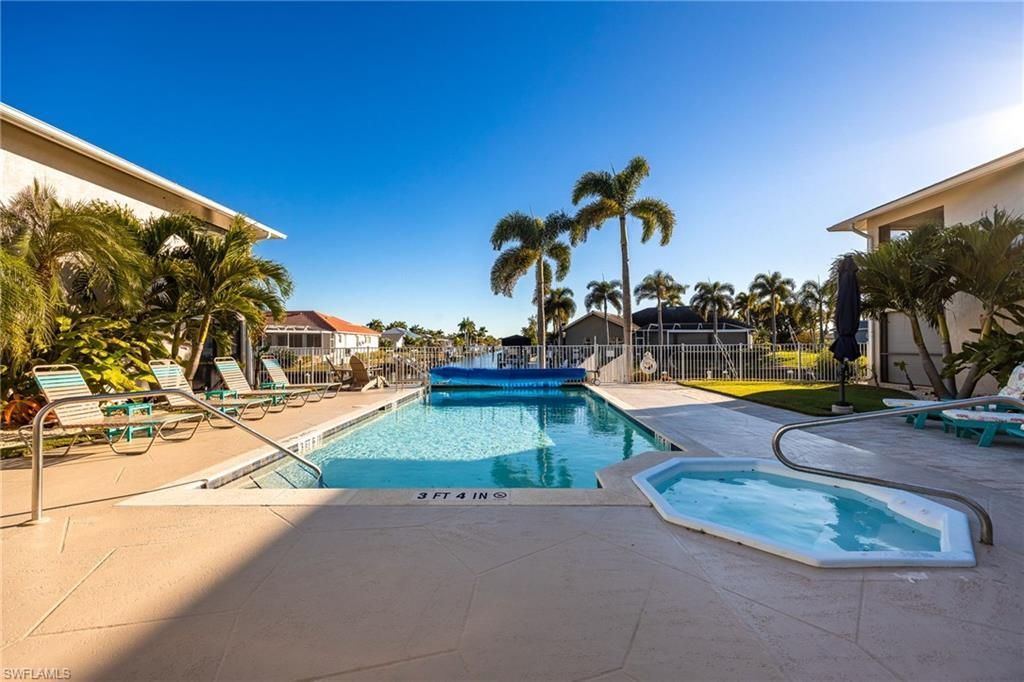 912 SW 48th Ter, Unit 108, Cape Coral, FL 33914 Photo