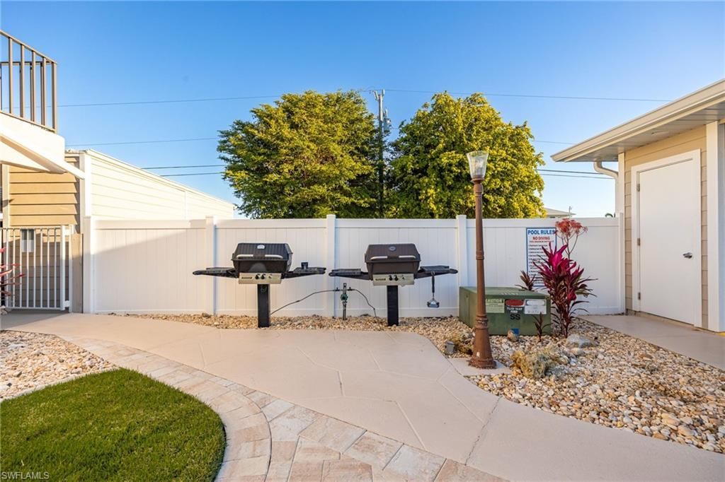 912 SW 48th Ter, Unit 108, Cape Coral, FL 33914 Photo