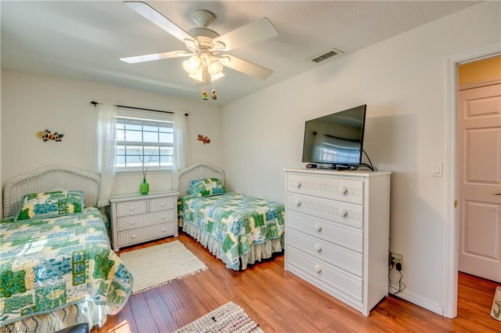 3324 N Key Dr, Unit 5, North Fort Myers, FL 33903 Photo