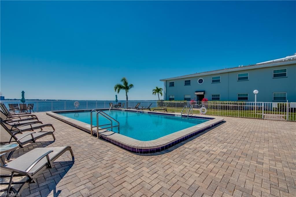 3324 N Key Dr, Unit 5, North Fort Myers, FL 33903 Photo