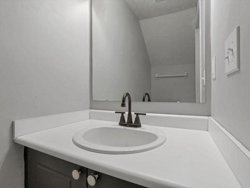 6828 Axtel Drive, Unit 23B, Canal Winchester, OH 43110 Photo 14