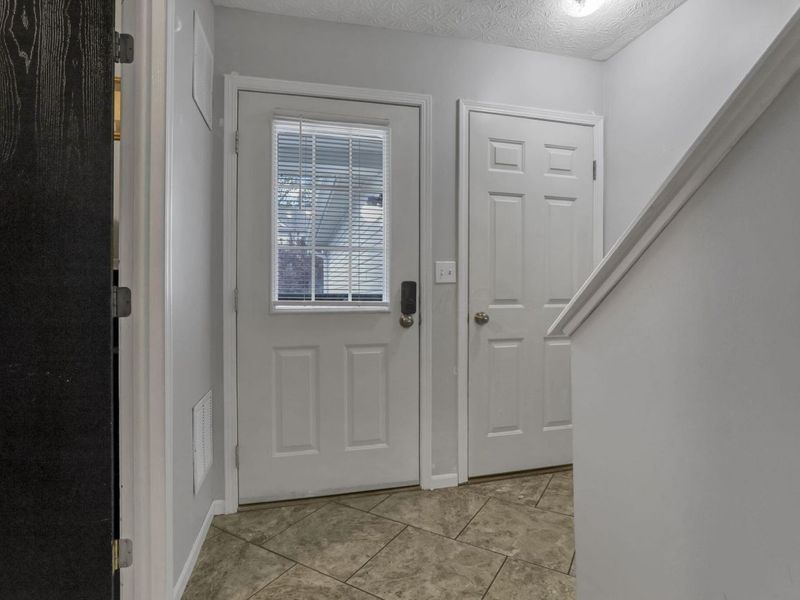 6828 Axtel Drive, Unit 23B, Canal Winchester, OH 43110 Photo 4