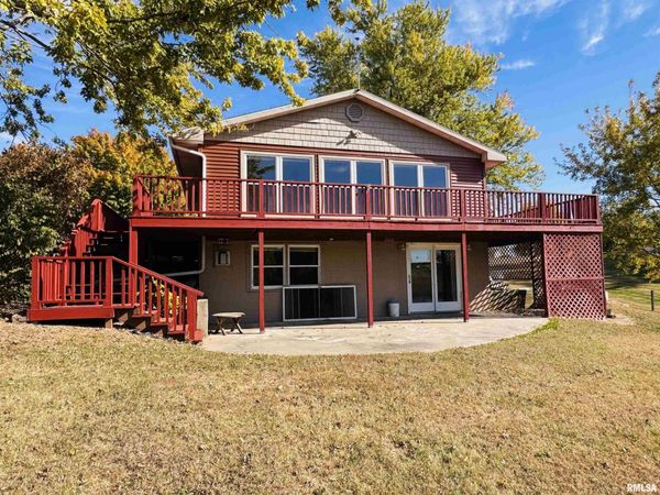 21 BRICKER Circle, Avon, IL 61415