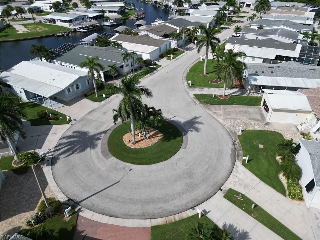 17741 Canal Cove Ct, Fort Myers Beach, FL 33931 Photo