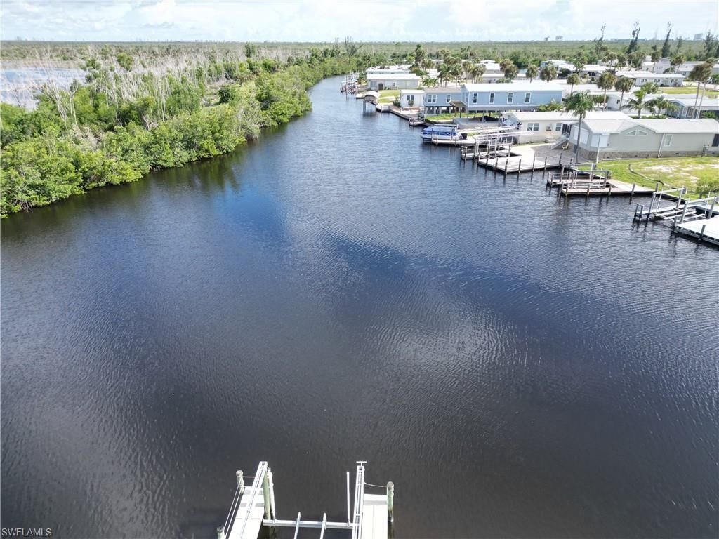 17741 Canal Cove Ct, Fort Myers Beach, FL 33931 Photo