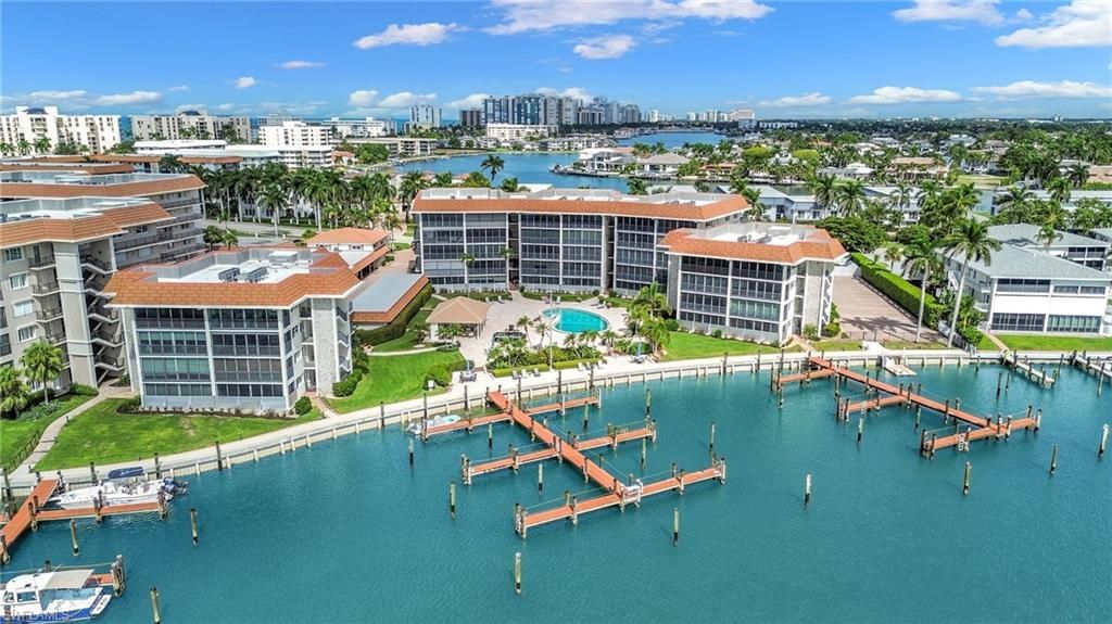 222 Harbour Dr, Unit 310, Naples, FL 34103 Photo