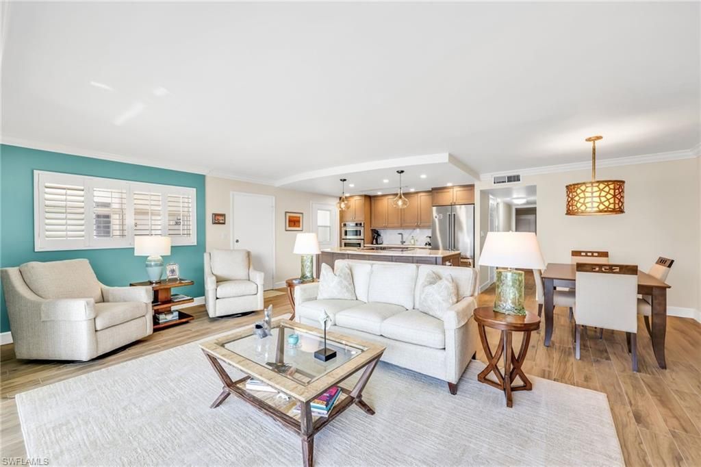 222 Harbour Dr, Unit 310, Naples, FL 34103 Photo