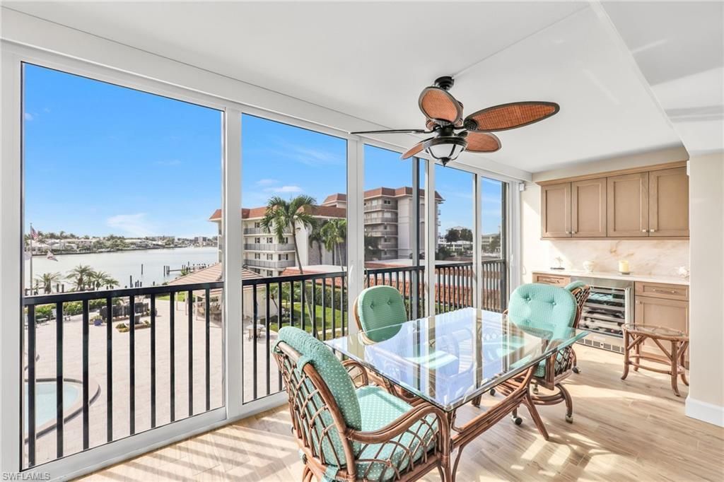 222 Harbour Dr, Unit 310, Naples, FL 34103 Photo