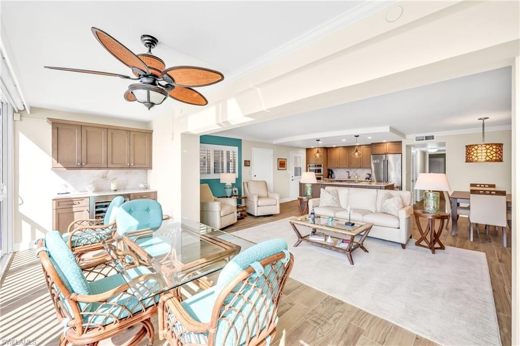 222 Harbour Dr, Unit 310, Naples, FL 34103 Photo