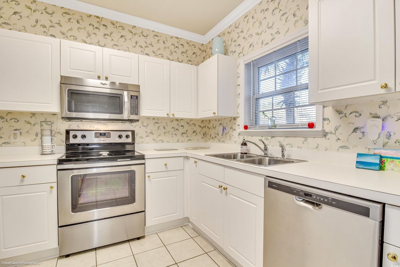 5825 Catalina Dr. Photo 12