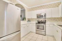 5825 Catalina Dr. photo 4