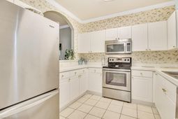 5825 Catalina Dr. photo 4